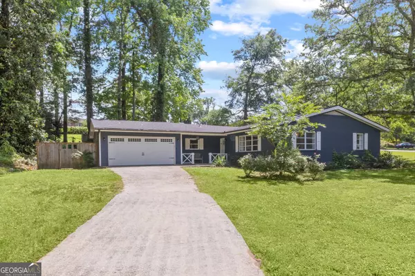 16 Mansour CIR, Newnan, GA 30263