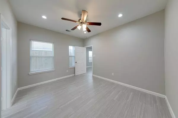 4743 Bricker ST, Houston, TX 77033