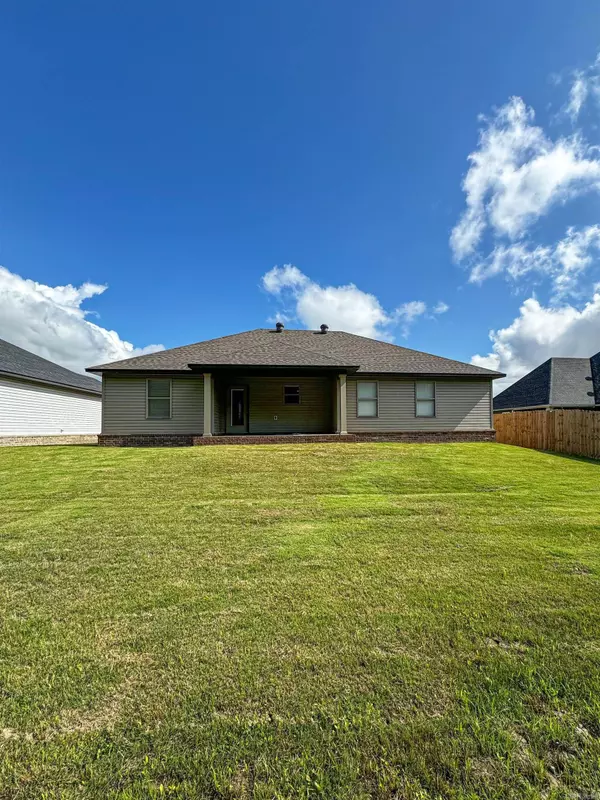 306 Elizabeth Drive, Paragould, AR 72450