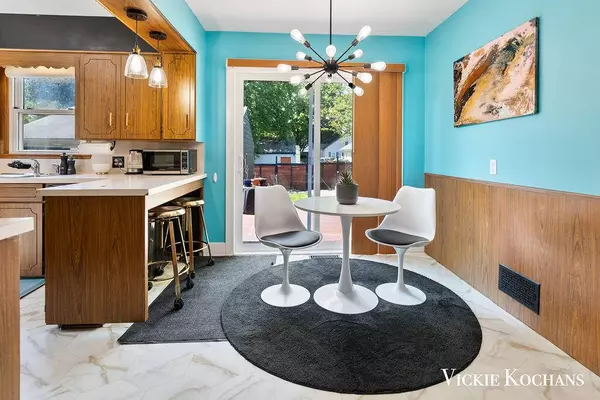 2645 Madison SE Avenue, Grand Rapids, MI 49507