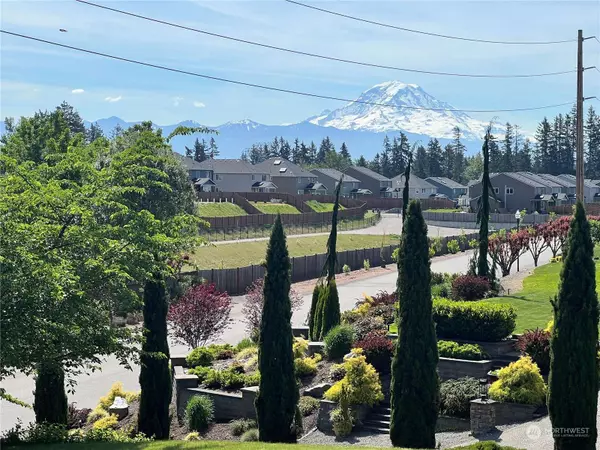 2522 171st AVE E, Lake Tapps, WA 98391