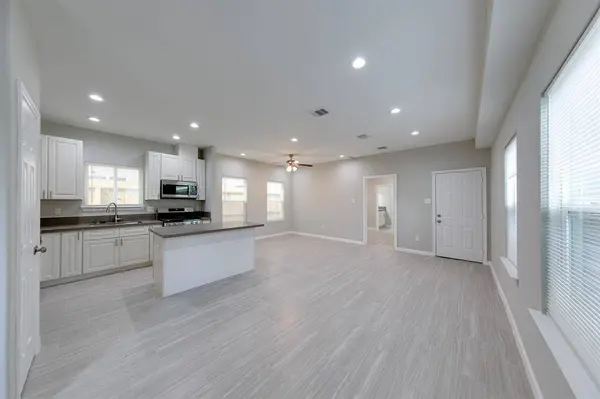 4743 Bricker ST, Houston, TX 77033