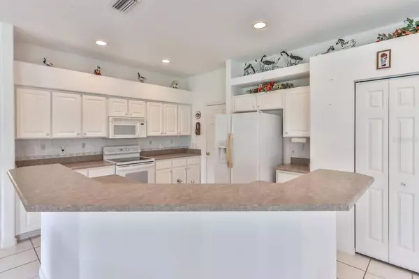 26 EDGEWATER DR, Palm Coast, FL 32164