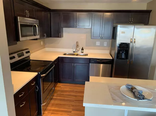 66 9th ST E #1307, Saint Paul, MN 55101