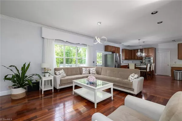 1145 Wellesley Place DR, Lewisville, NC 27023