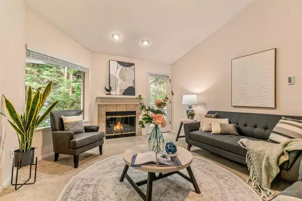 9009 Avondale RD NE #A201, Redmond, WA 98052