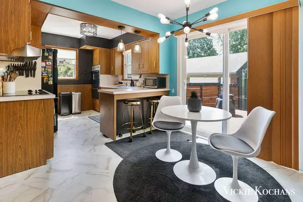 2645 Madison SE Avenue, Grand Rapids, MI 49507