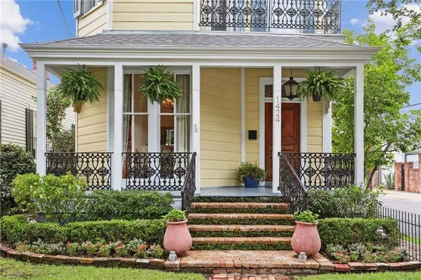 1424 VALMONT ST, New Orleans, LA 70115