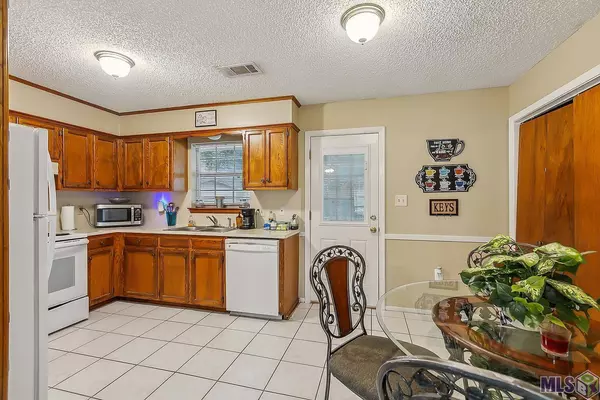 768 LYNN DR, Denham Springs, LA 70726