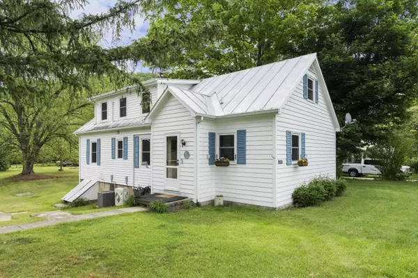 8883 HIGHLAND TPKE, Mcdowell, VA 24458