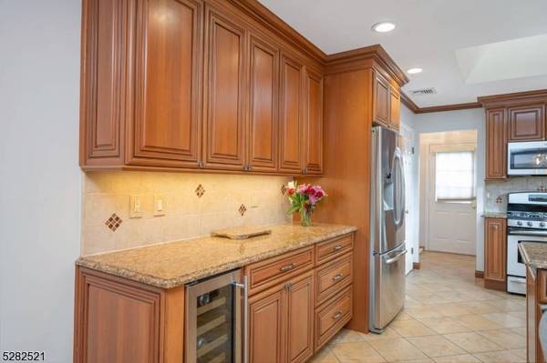 4 Fowler Pl, Montville Twp., NJ 07045