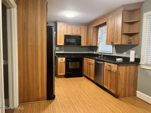 2605 Tryon Drive, Greenville, NC 27858