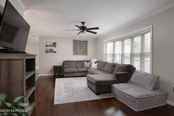 900 1st Avenue, Toms River, NJ 08757