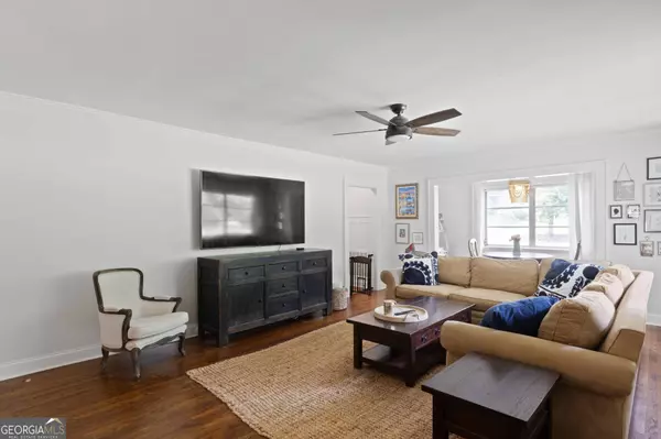 16 Mansour CIR, Newnan, GA 30263