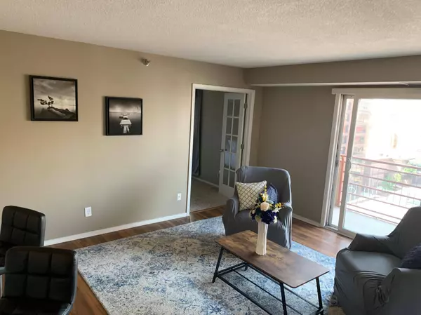 66 9th ST E #1307, Saint Paul, MN 55101