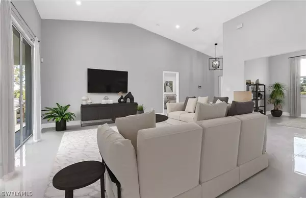 1120 Corry ST E, Lehigh Acres, FL 33974