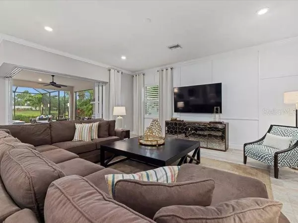 11806 BLUE HILL TRL, Bradenton, FL 34211