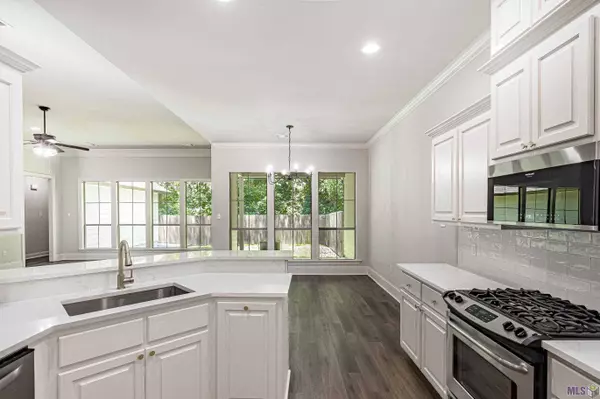 634 PORTULA AVE, Baton Rouge, LA 70820