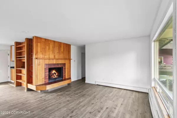 8610 Witherspoon CIR, Anchorage, AK 99504