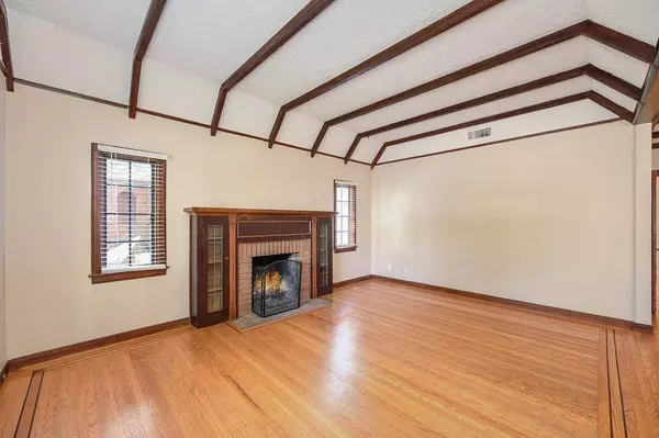 1640 Berkeley WAY, Sacramento, CA 95819