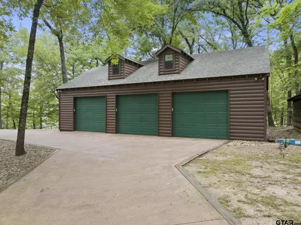 206 Dogwood Point, Winnsboro, TX 75494