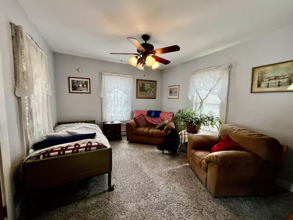 26 Grove ST, Essex Junction, VT 05452