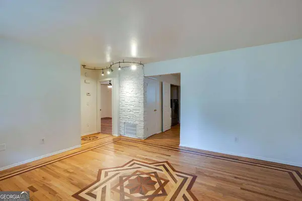 4190 Bowers Pointe DR SW, Lilburn, GA 30047