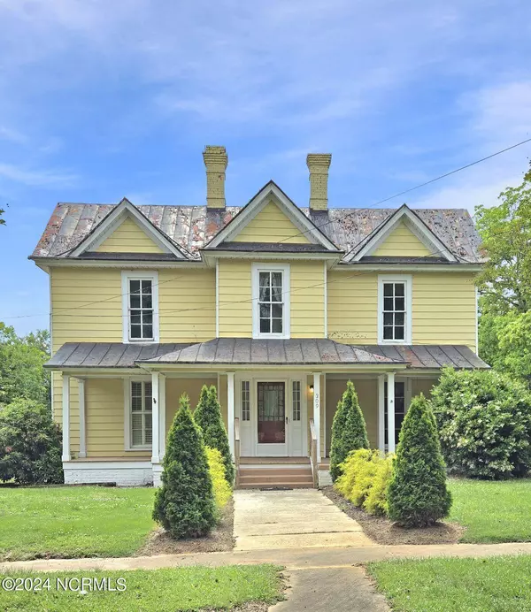 309 N Hopkins Avenue, Spring Hope, NC 27882