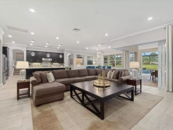 11806 BLUE HILL TRL, Bradenton, FL 34211