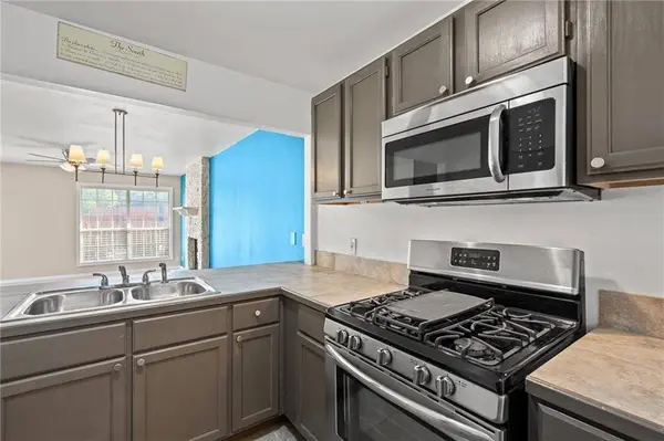 4819 Misty Slope LN, Austin, TX 78744