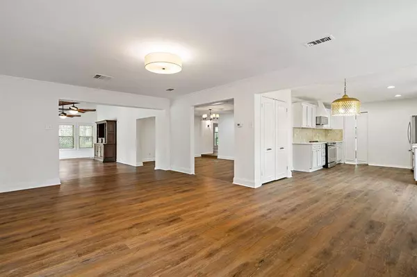 3130 Cross Timbers Lane, Garland, TX 75044