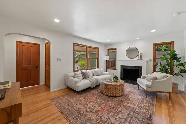 1922 26th ST, Sacramento, CA 95816