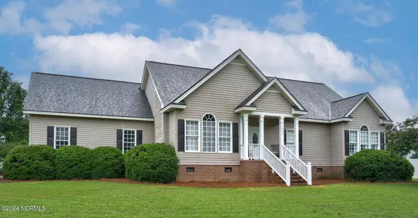 5065 Overlook Drive, Elm City, NC 27822