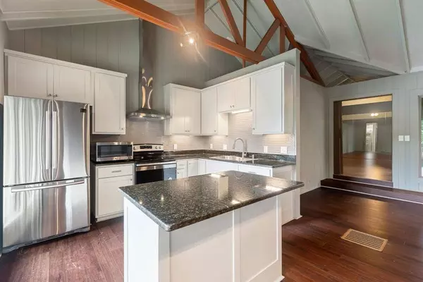 10987 Lakeside Drive, Quinlan, TX 75474