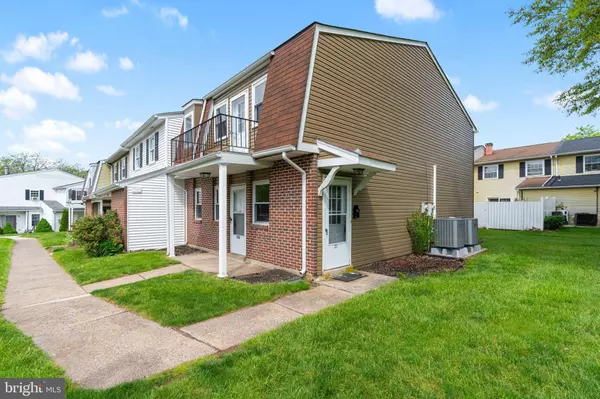 221-222 WASHINGTON PL, Telford, PA 18969