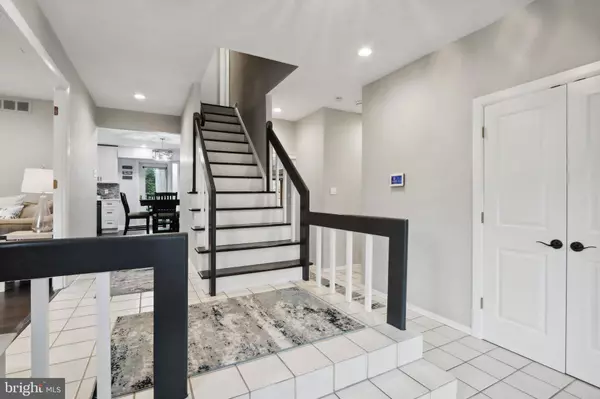 1520 SQUIRE LN, Cherry Hill, NJ 08003