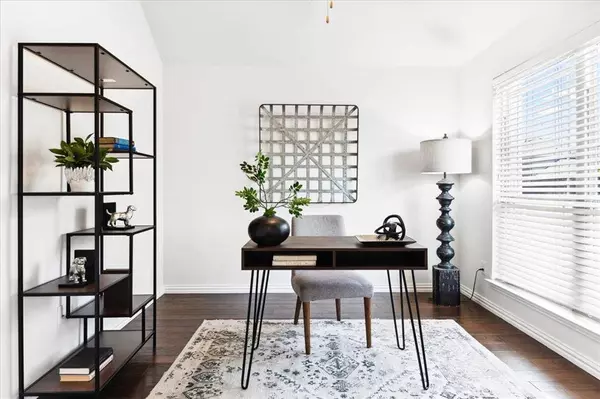 3241 Lakewood Bluffs Trail, Lewisville, TX 75010