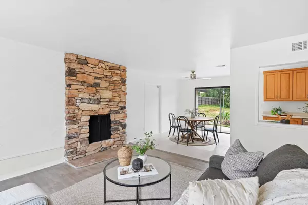 8612 Almond Rd, Lakeside, CA 92040