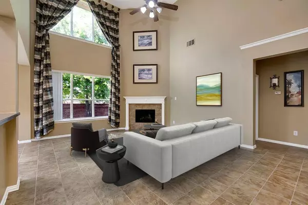 4405 Mallow Oak Drive, Fort Worth, TX 76123