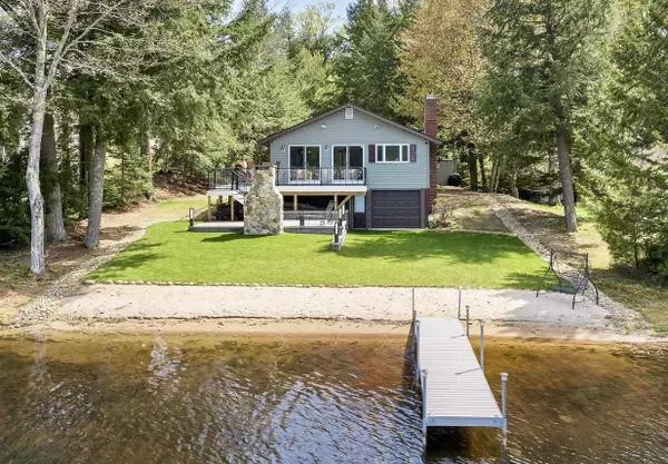 129 Hermit Lake RD, Sanbornton, NH 03269