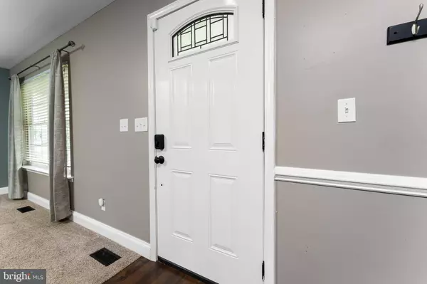 10115 S FULTON DR, Fredericksburg, VA 22408