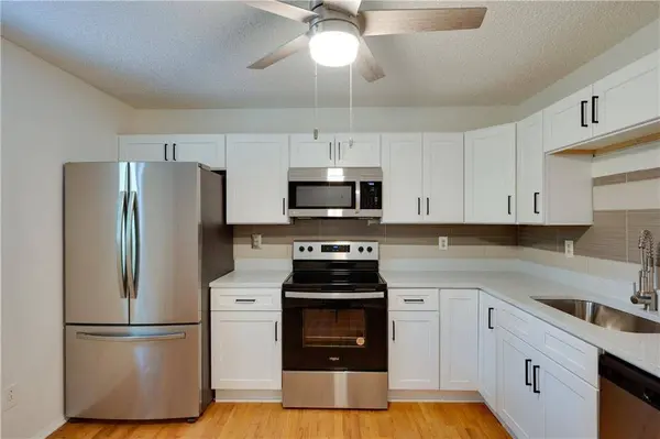 4190 Bowers Pointe DR SW, Lilburn, GA 30047