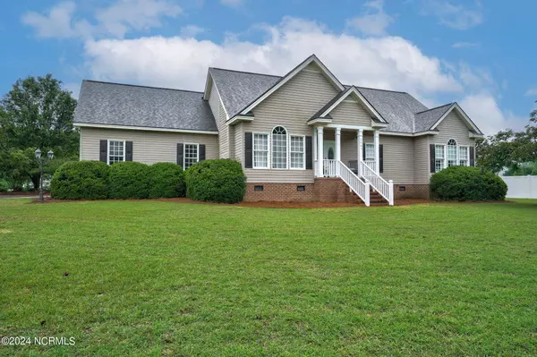 5065 Overlook Drive, Elm City, NC 27822