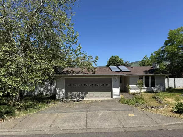 149 Alder Ln, Ashland, OR 97520