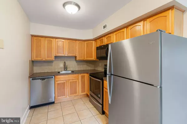 221-222 WASHINGTON PL, Telford, PA 18969