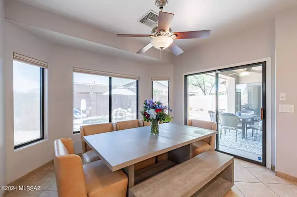 8265 N Rocky Brook Drive, Tucson, AZ 85743