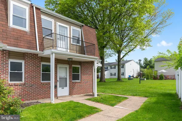 221-222 WASHINGTON PL, Telford, PA 18969