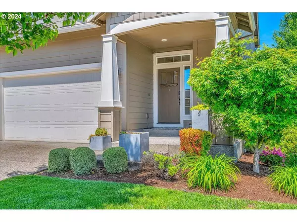 33241 SW HAVLIK DR, Scappoose, OR 97056