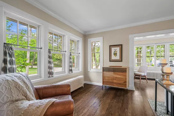 4102 Howard Avenue, Western Springs, IL 60558