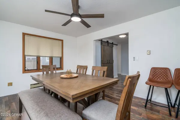 1728 RIVER Road NW, East Grand Forks, MN 56721